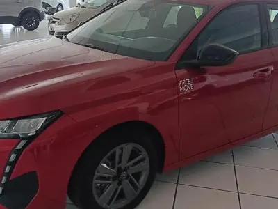 Usado Peugeot 308 Active 131 CV (96 kW) 2023 Rojo Familiar