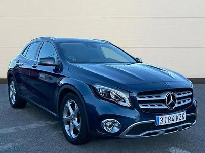 Begagnad Mercedes GLA200 156 HK (114 kW) 2019 Blå SUV