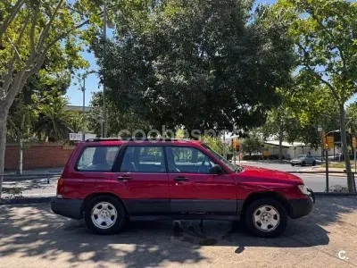 Usado Subaru Forester 122 CV (89 kW) 1998 Granate SUV