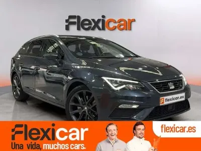 Usado Seat Leon FR 190 CV (139 kW) 2019 Gris Berlina