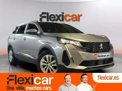 Usado Peugeot 5008 Style 130 CV (95 kW) 2021 Gris SUV
