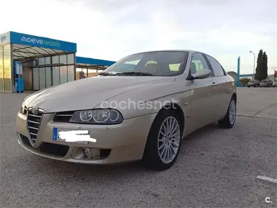 Usado Alfa Romeo 156 Progression 115 CV (84 kW) 2004 Marrón Berlina
