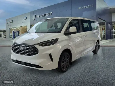 Nuevo Ford Tourneo Titanium 170 CV (125 kW) 2026 Blanco Monovolumen