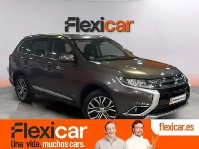 Usado Mitsubishi Outlander Motion 150 CV (110 kW) 2017 Marrón SUV