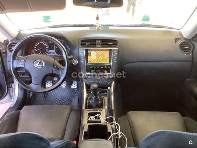 Lexus IS220d