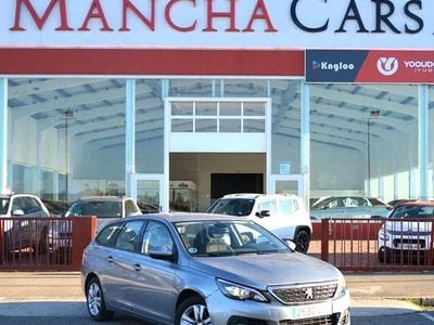 Usado Peugeot 308 SW Active 131 CV (96 kW) 2021 Gris Familiar