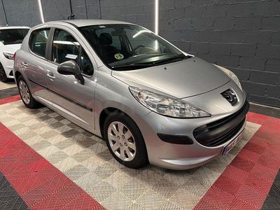 Usado Peugeot 207 70 CV (51 kW) 2007 Negro Berlina