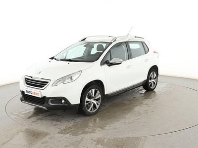 Usado Peugeot 2008 Allure 120 CV (88 kW) 2014 Blanco SUV