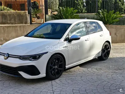Usado VW Golf VIII R 320 CV (235 kW) 2023 Blanco Berlina