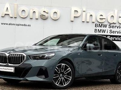 Usado BMW 520 Comfort Edition 197 CV (144 kW) 2025 Gris / plata Berlina