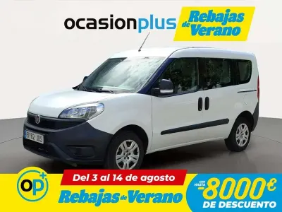 Usado Fiat Doblò Pop 90 CV (66 kW) 2015 Blanco Monovolumen
