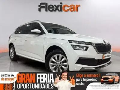 Usado Skoda Kamiq Ambition 110 HP (80 kW) 2022 Branco SUV