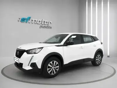 Usado Peugeot 2008 Active 130 CV (95 kW) 2023 Blanco SUV