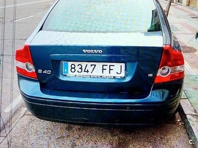Usado Volvo S40 Momentum 100 CV (73 kW) 2006 Azul Berlina