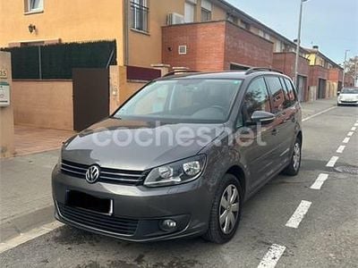 Usado VW Touran Advance 105 CV (77 kW) 2011 Gris / plata Monovolumen