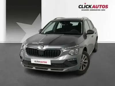 Usado Skoda Kamiq Selection 95 CV (69 kW) 2025 Gris SUV
