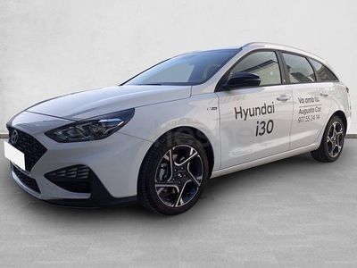 Usado Hyundai i30 100 CV (73 kW) 2024 Blanco Berlina