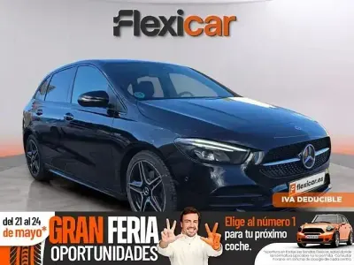 Usado Mercedes B200 150 CV (110 kW) 2022 Negro Monovolumen