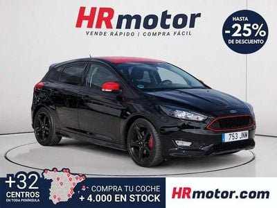 Käytetty Ford Focus 182 HP (133 kW) 2016 Musta Viistoperä