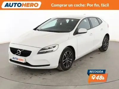 Usado Volvo V40 Momentum 120 CV (88 kW) 2017 Blanco Familiar