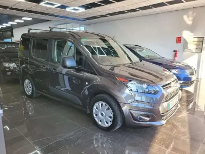 Usado Ford Transit Trend 99 CV (72 kW) 2016 Gris Familiar