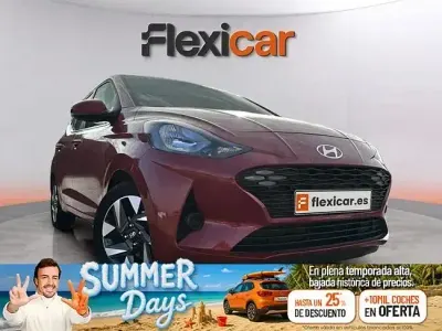 Usado Hyundai i10 67 CV (49 kW) 2023 Rojo Utilitario