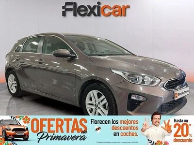 Usado Kia Ceed 140 CV (102 kW) 2020 Marrón Utilitario