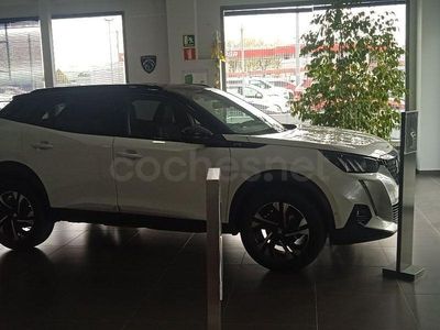 Usado Peugeot 2008 GT 130 CV (95 kW) 2021 Blanco SUV