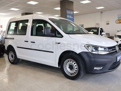 Usado VW Caddy Trendline 110 CV (80 kW) 2020 Blanco Monovolumen