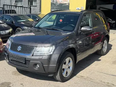 Begagnad Suzuki Grand Vitara 129 HK (94 kW) 2010 Grå SUV
