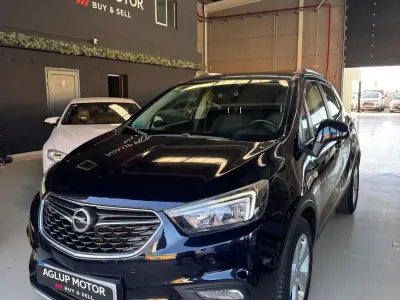 Usado Opel Mokka X Excellence 140 CV (102 kW) 2017 Azul SUV