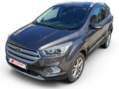Usado Ford Kuga Titanium 120 CV (88 kW) 2017 Negro SUV