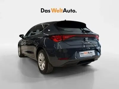 Usado Seat Leon Style 116 CV (85 kW) 2025 Gris