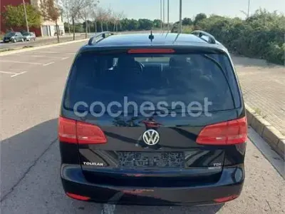 Usado VW Touran Edition 105 CV (77 kW) 2010 Negro Monovolumen
