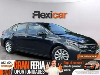 Usado Toyota Corolla Active 125 CV (91 kW) 2023 Negro Berlina
