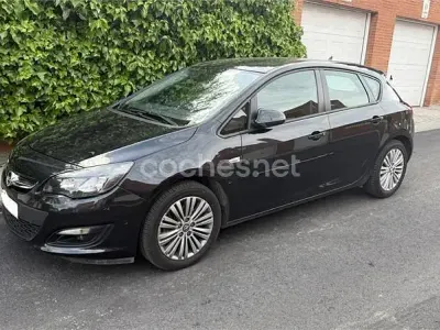 Brugt Opel Astra Business 110 HK (80 kW) 2014 Sort Sedan