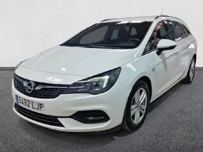 Usado Opel Astra GS Line 122 CV (89 kW) 2020 Familiar