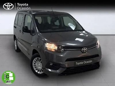Begagnad Toyota Proace City City 100 HK (73 kW) 2022 Grå Minibuss
