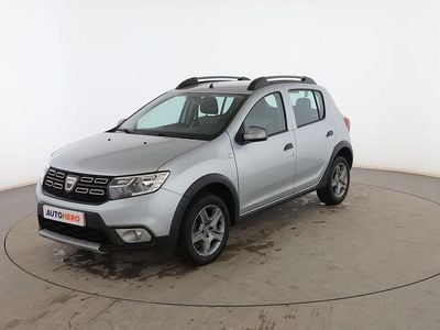 Gris Usado 2019 Dacia Sandero Essentiel Utilitario | 11.199 € (Precio justo)