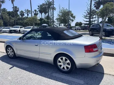 Usado Audi A4 Cabriolet 220 CV (161 kW) 2004 Gris / plata Descapotable