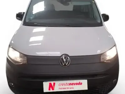 Usado VW Caddy 122 CV (89 kW) 2021 Blanco Monovolumen