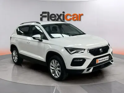 Usado Seat Ateca Style 150 CV (110 kW) 2023 Blanco SUV