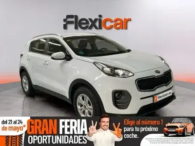 Usado Kia Sportage 115 CV (84 kW) 2018 Blanco SUV