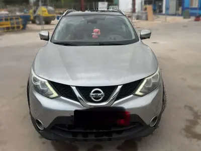 Usado Nissan Qashqai N-Connecta 116 CV (85 kW) 2017 Gris SUV
