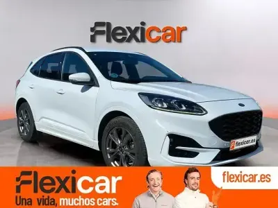 Usado Ford Kuga ST-Line 150 CV (110 kW) 2022 Blanco SUV