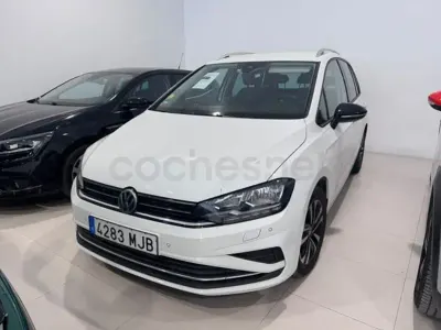 Usado VW Golf VII Advance 115 CV (84 kW) 2019 Blanco Familiar