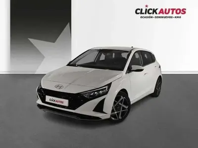 Usado Hyundai i20 101 CV (74 kW) 2025 Blanco Utilitario