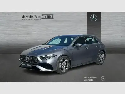 Usado Mercedes A180 136 HP (100 kW) 2025 Cinzento Sedan