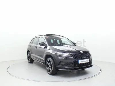 Usado Skoda Karoq SportLine 150 CV (110 kW) 2021 Blanco SUV