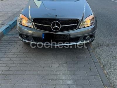 Gris / plata Usado 2008 Mercedes C220 Elegance Berlina | 8500 € (Buen precio)